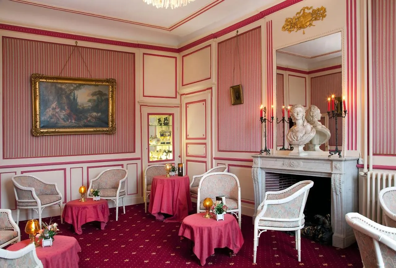 Chateau De Rigny Menthon-Saint-Bernard 3*,
